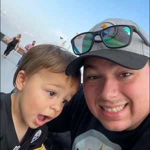 Meet your Posher, Christopher